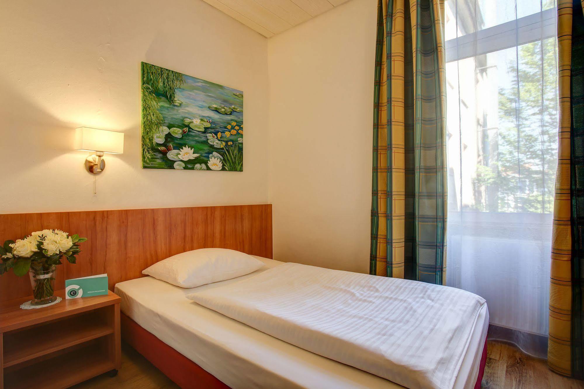Trip Inn Hotel Blankenburg Karlsruhe Dış mekan fotoğraf